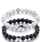 Bransoletka z białego onyxu z dodatkami lawy 2 szt. komplet