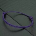 Bransoletka ze sznurka fioletowa